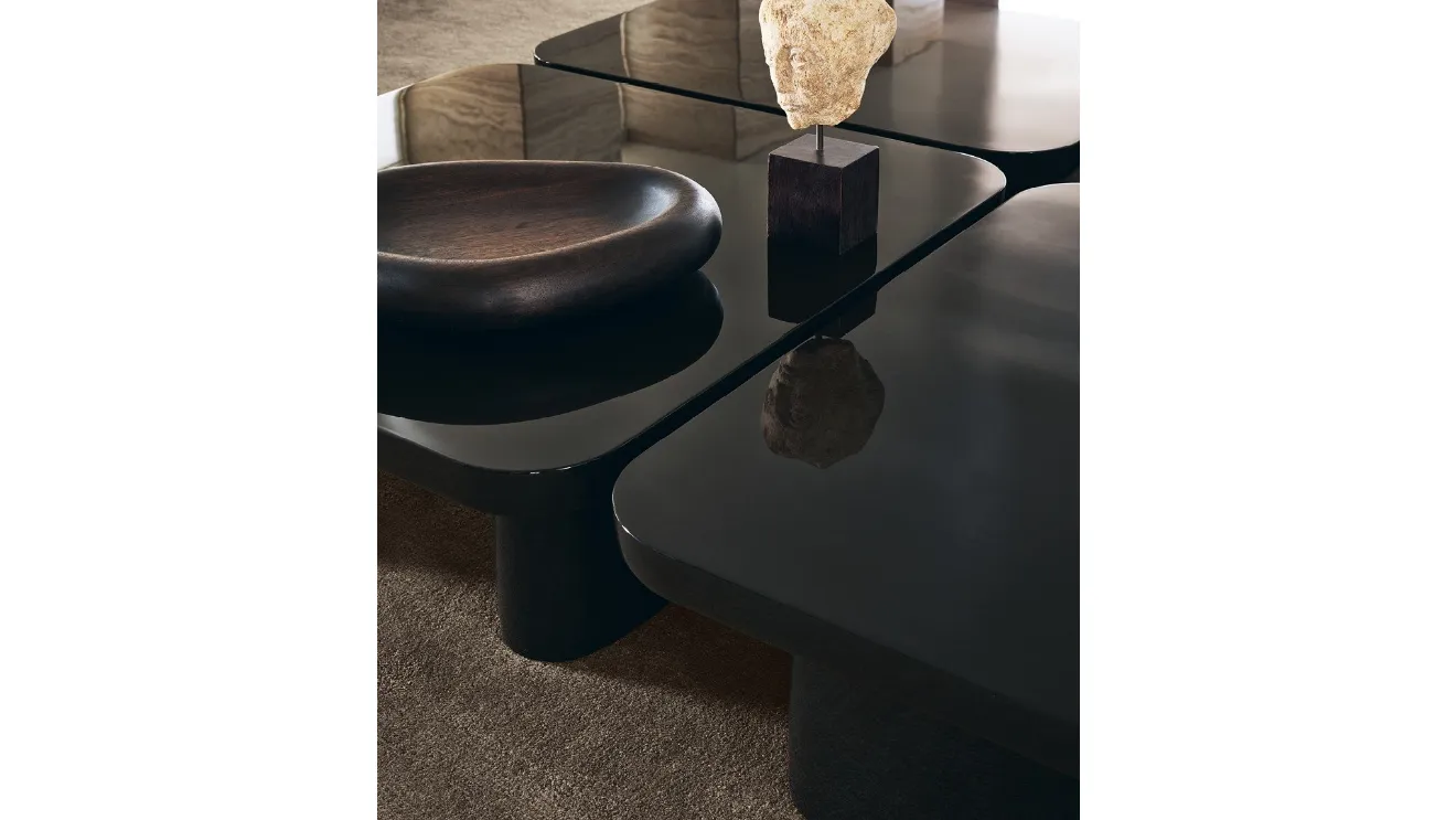 Ernest coffee tables in glossy Moka lacquer by Poliform