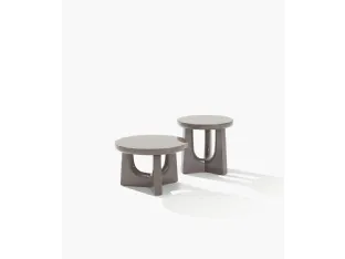 Nara coffee tables in high-gloss lacquer by Poliform.