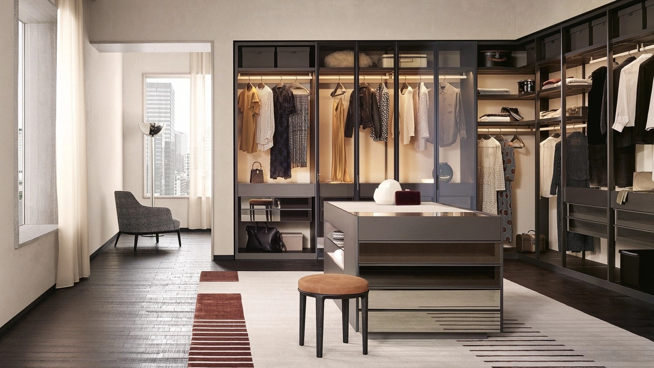 Poliform Endless Walk-in Closet