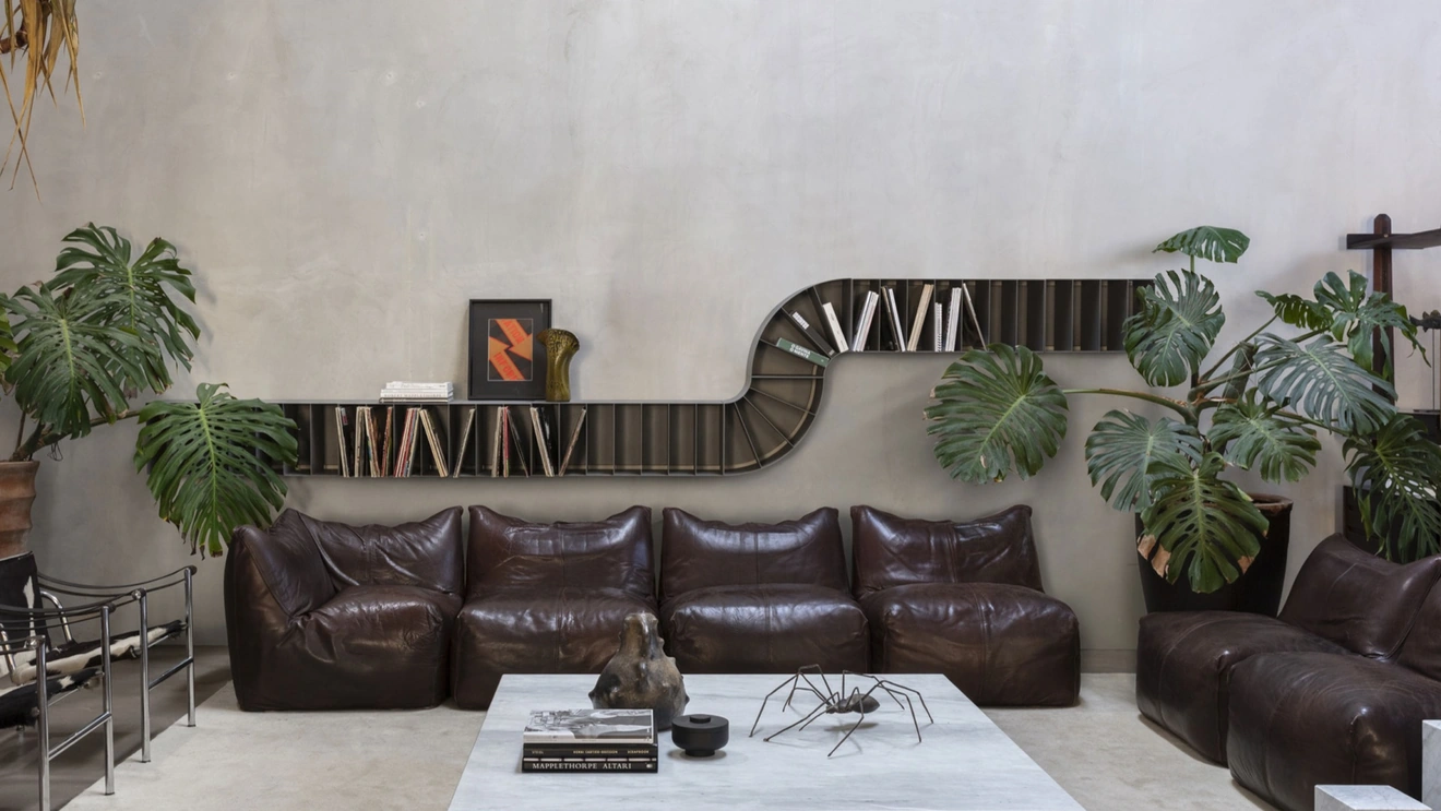 Binaria modular wall-mounted bookshelf by Mogg
