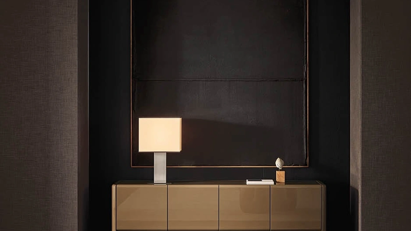 Glossy lacquered Madia Duke by Poliform