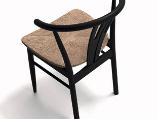 Queeny chair in black lacquered beech by Arrital