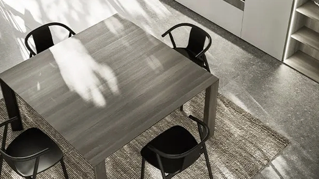 Alu_Table table by Arrital