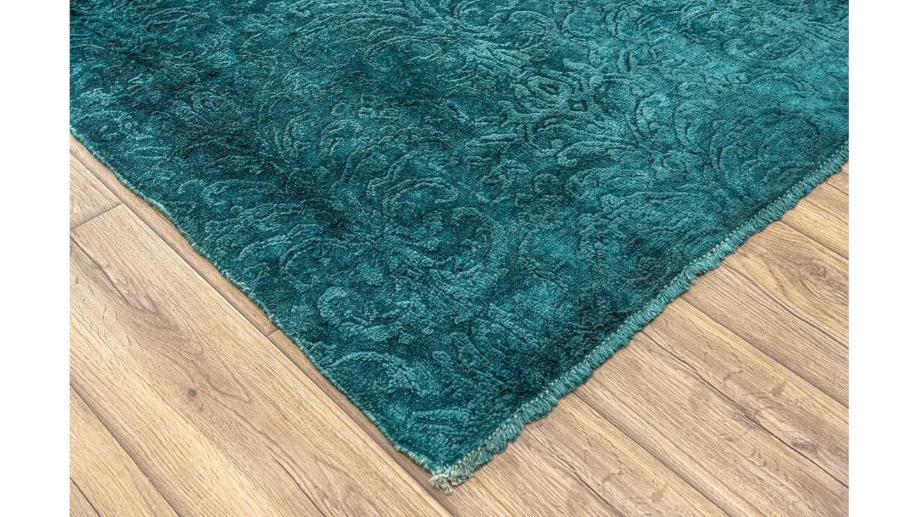 Damask carpet 2994 by Carpet Edition.
