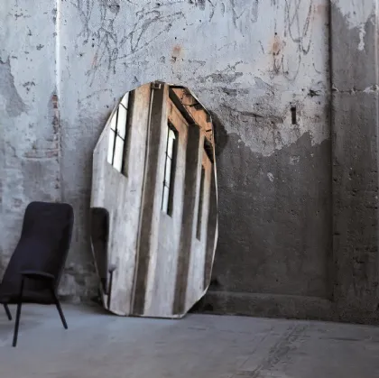 Kooh-I-Noor mirror by Glas Italia.