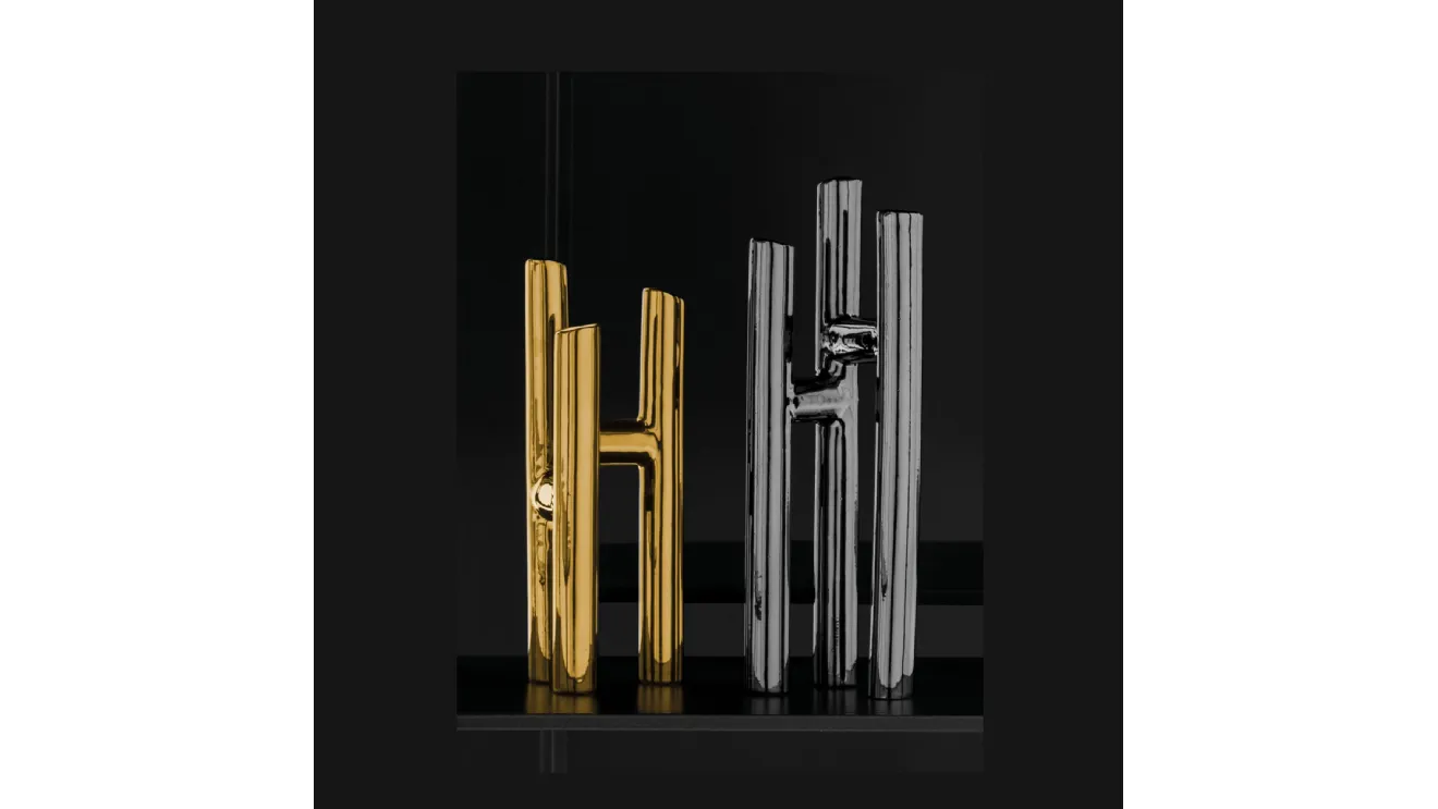 Single-flower vases from the Siori Collection by Adriani and Rossi.