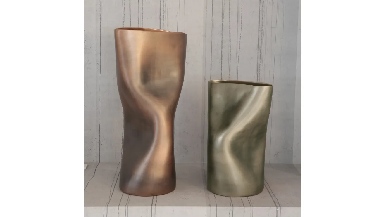 Erosa vase by Adriani and Rossi.
