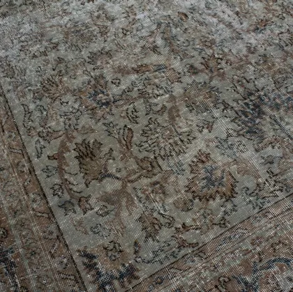 Original Vintage Wool and Cotton Carpet by Carpet Edition