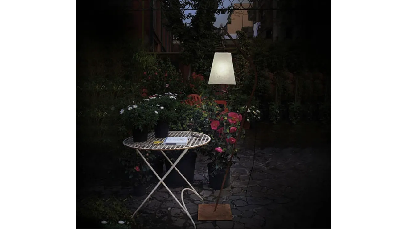 Nightowl Outdoor Lamp by Antonangeli