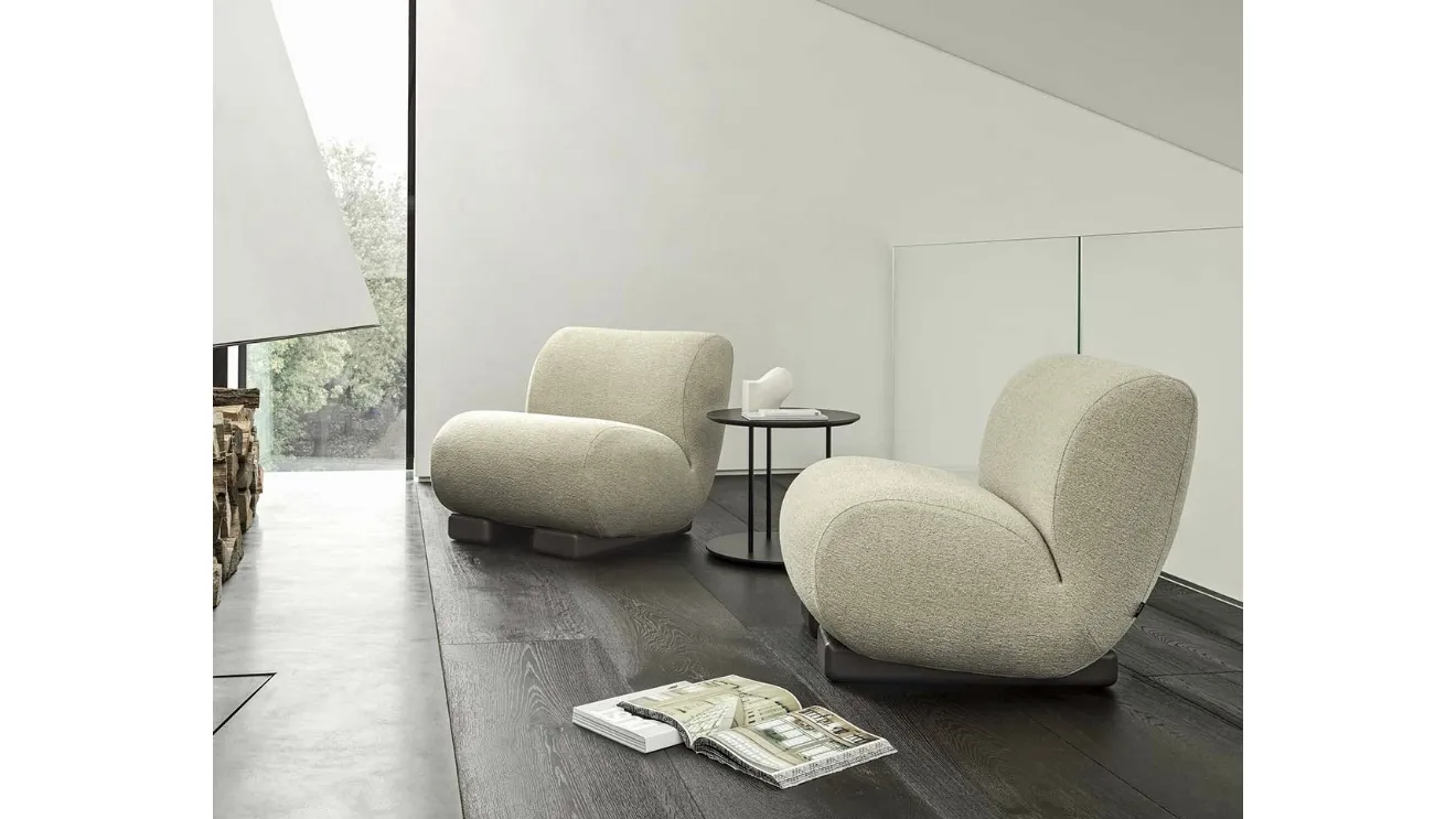 Wallaby armchair in padded fabric by Ditre Italia