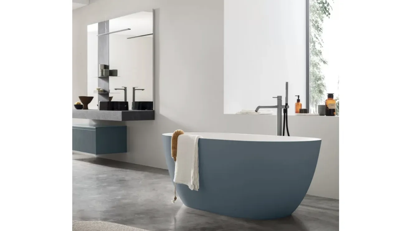 Freestanding Divina bathtub by Arcom