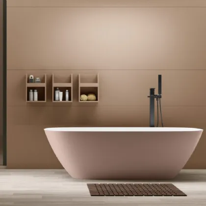 Freestanding bathtub in Arcom shape.
