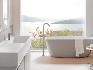 Victoria freestanding bathtub by Arcom.