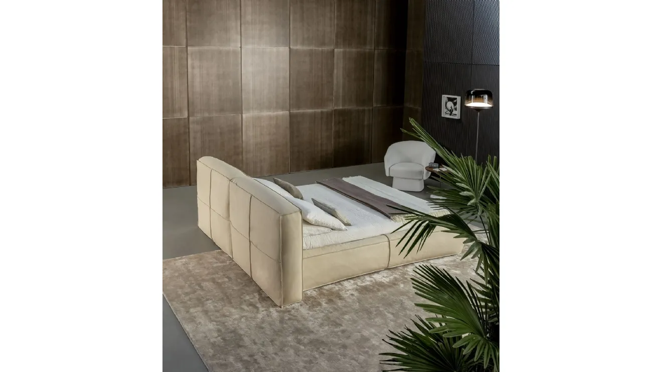 Bonaldo's Fluff leather bed