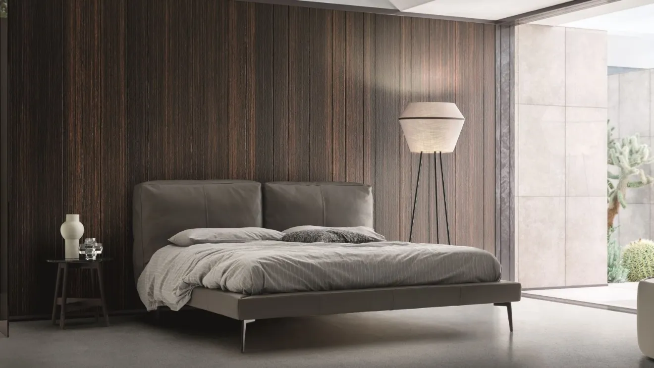 Double bed in leather Sound by Ditre Italia.