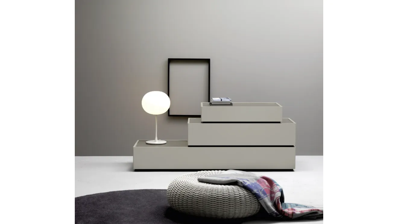 Lacquered Cidori dresser by Sangiac