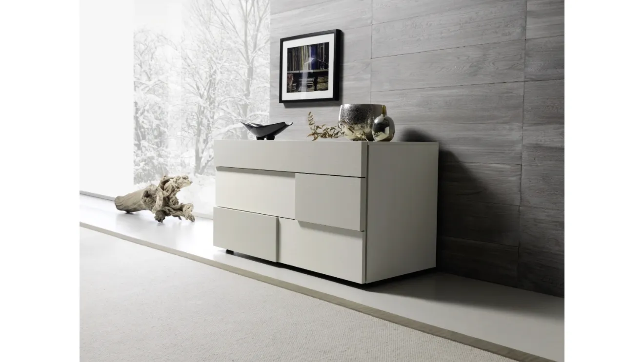 Chest of drawers Together in lacquered finish by Sang