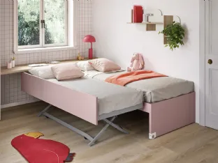 Space-saving children's bedroom with pull-out beds by Nidi.