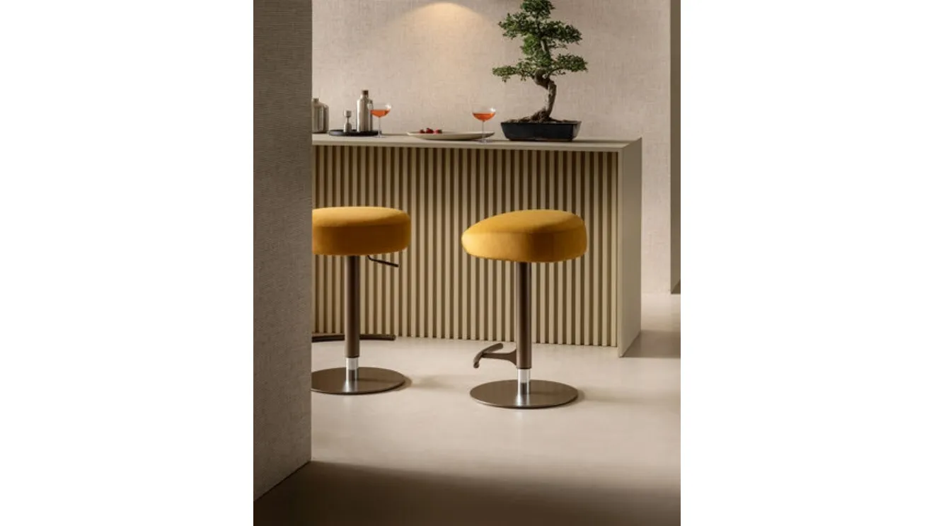 Bacio Stool by Riflessi