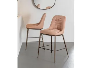 Chic Saddle Stool in Nubuck Leather by Riflessi