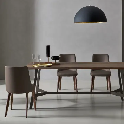 Eva chair in upholstered fabric by Sangiacomo.