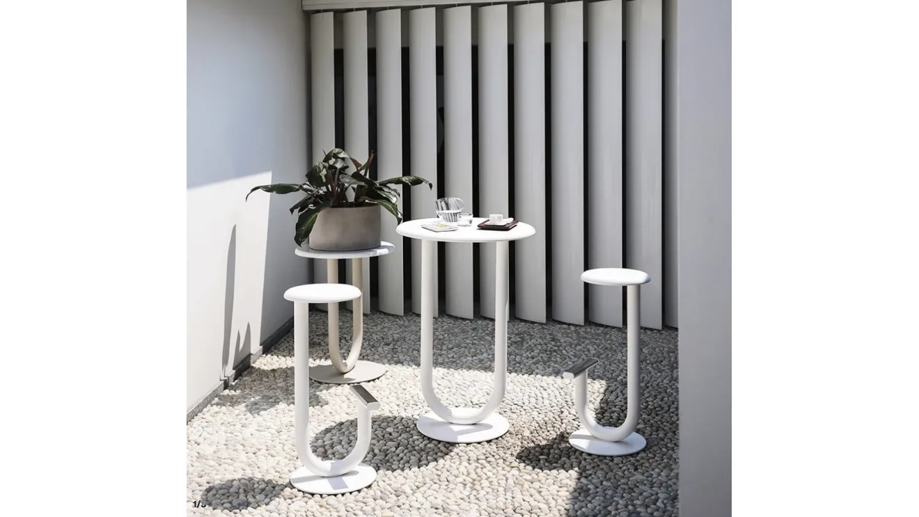 Metal lacquered Strong stool by Desalto.