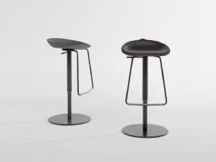Tab leather stool by Bonaldo