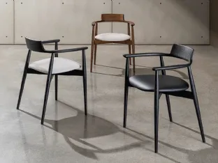 Xenial chair in wood with upholstered seat by Sovet.