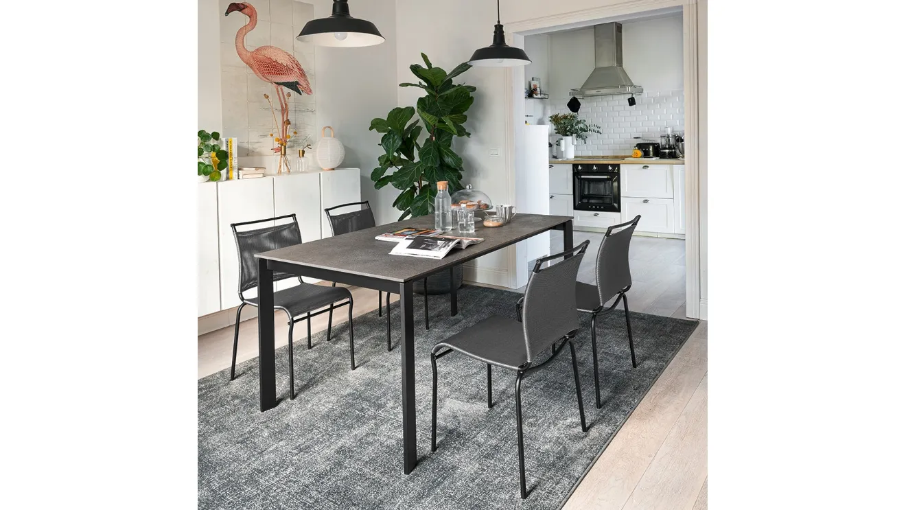 Eminence Metal extendable dining table by Connubia