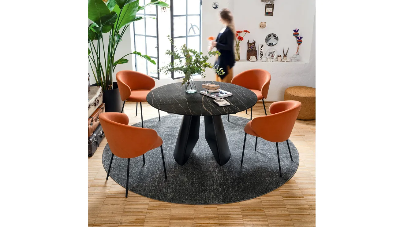 Expandable round table Frac in ceramic by Connubia