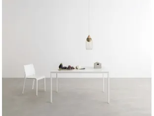 Helsinki 30 Square extendable table by Desalto.