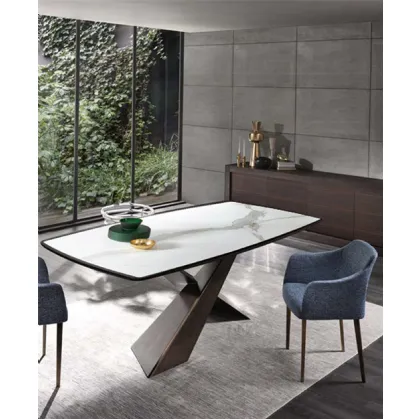 Living table in wood and ceramic by Riflessi.