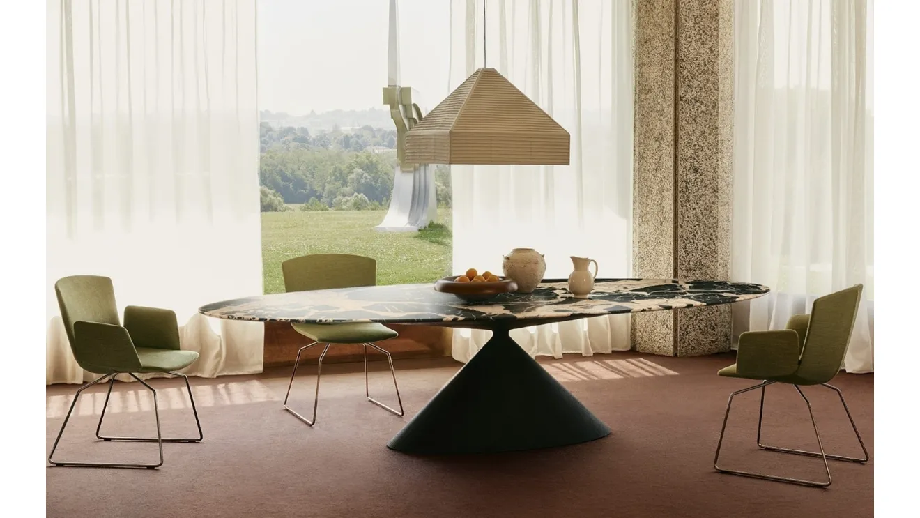 Maxy Clay table in marble by Desalto.