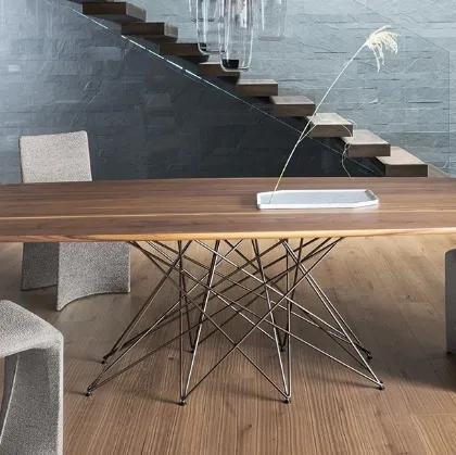 Octa Wood table by Bonaldo
