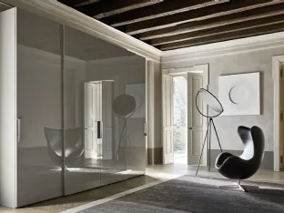 Smooth door wardrobe in glossy slate lacquered finish with Sangiacomo Mia handle.