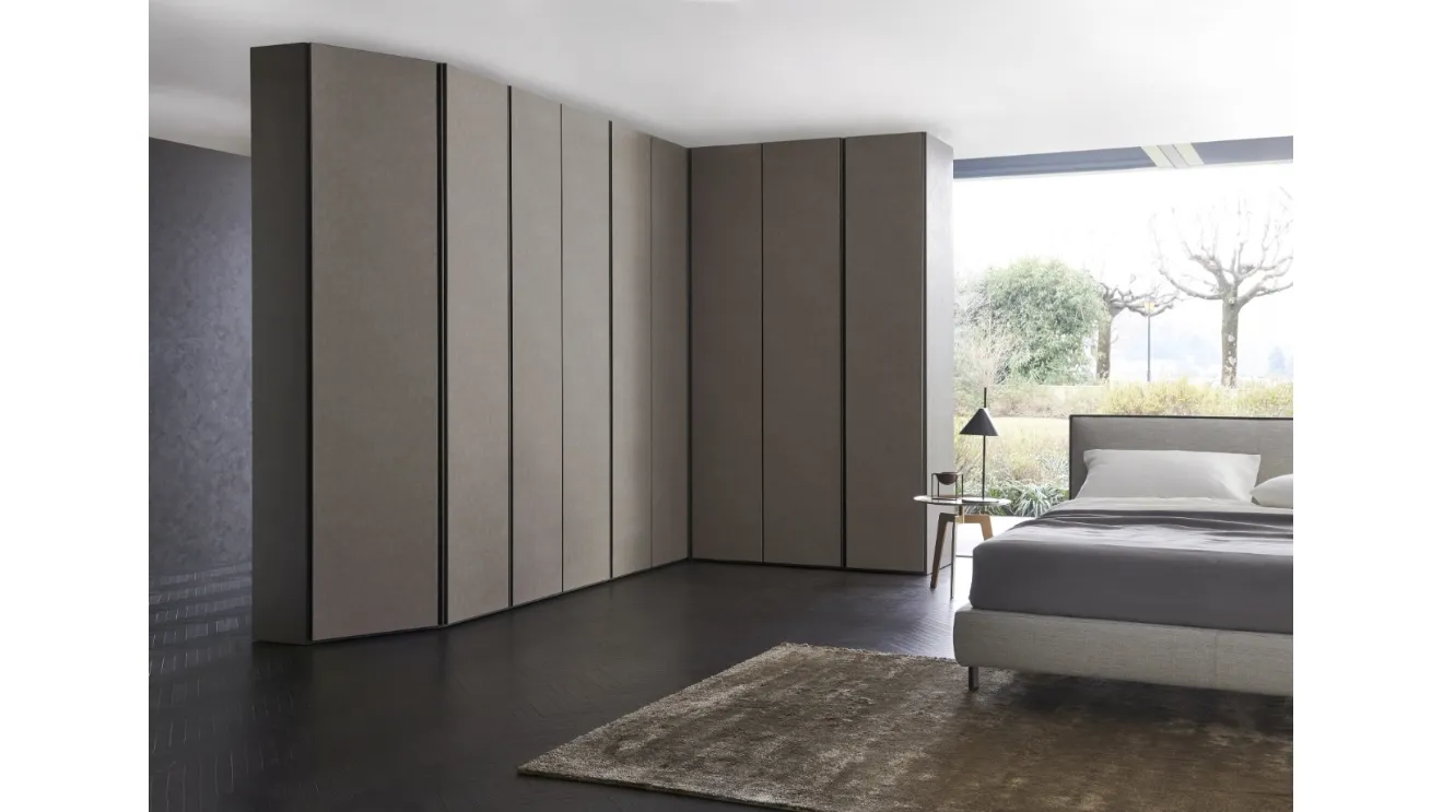 Corner wardrobe Breccia with Sangiacomo hinged doors.