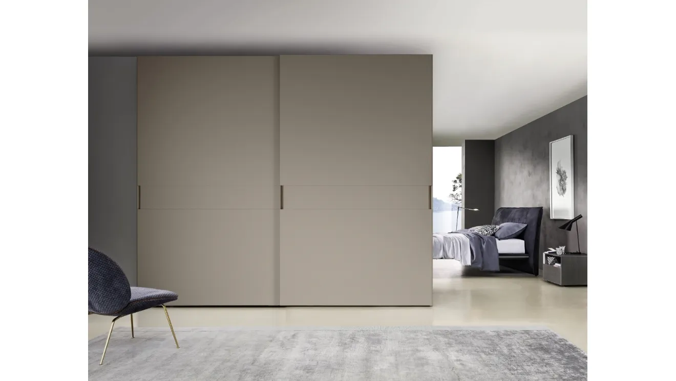 Meridian sliding door wardrobe by Sangiacomo