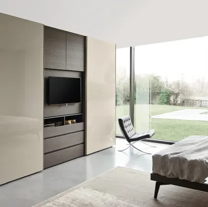 Odeon Sliding Wardrobe in glossy lacquer by Sangiacomo