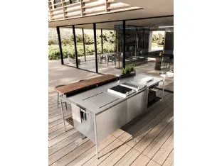 Outdoor Solaria is a one-piece island kitchen design by Arrital.