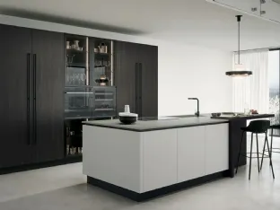Modern kitchen with Colibrì 03 island by Forma Cucine