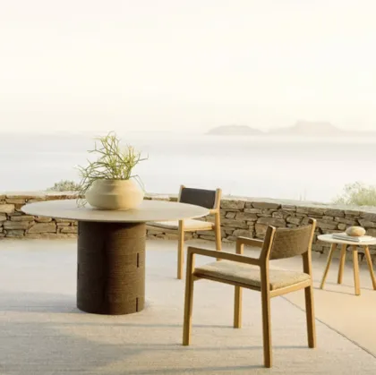Gianna round table in HPL by Varaschin