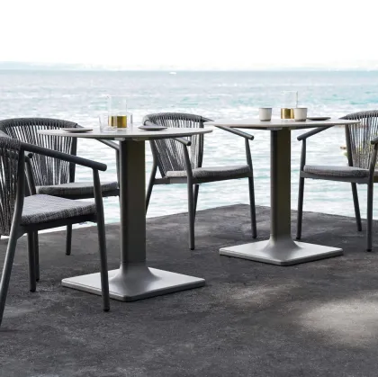 Smart Chair by Varaschin