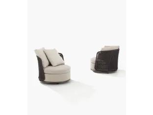 Soori Day armchair by Poliform.