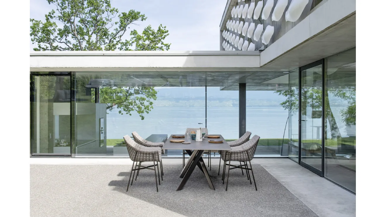 Summer Set Chair Armchair in metal and fabric by Varaschin