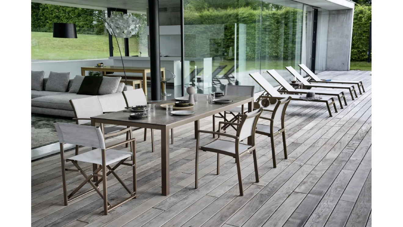 Outdoor furniture Victor in HPL, fabric and metal by Varaschin.