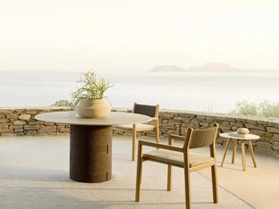 Gianna round table in HPL by Varaschin