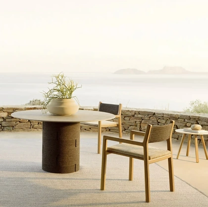 Gianna round table in HPL by Varaschin